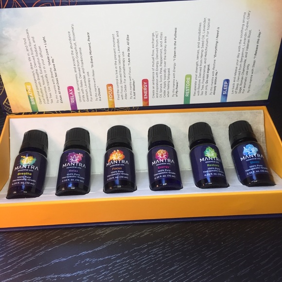 Mantra Chakra Collection - Picture 2 of 3